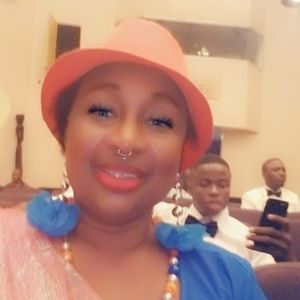 Meet your Posher, Delphine